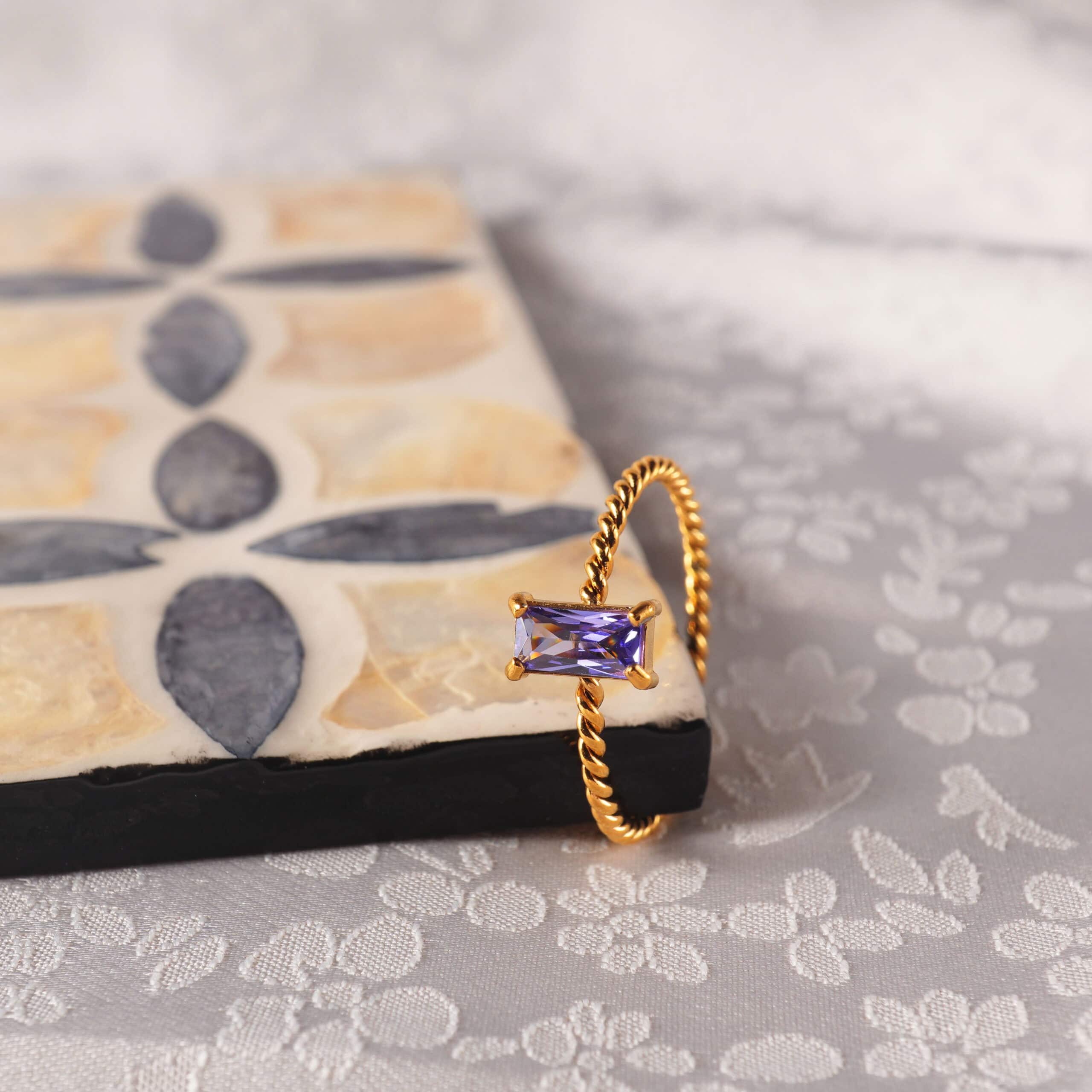 18k-gold-plated-purple-zircon-ring-02