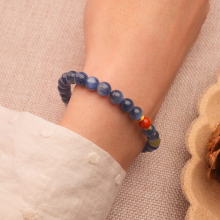 Wearing Kyanite and Agate Bracelet with Chalcedony – Gemstone Jewelry