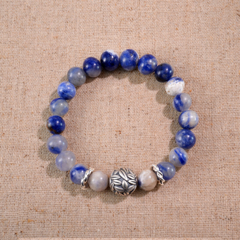 Handmade Kyanite Bracelet with Polished Beads – Gemstone Jewelry