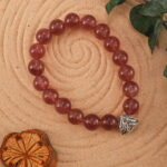 Strawberry Quartz Heart Bracelet in Natural Light – Healing Crystal Jewelry