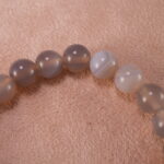 Close-up of natural agate beads and elastic thread finish