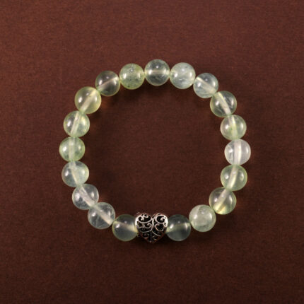 8mm Prehnite heart bracelet on white background