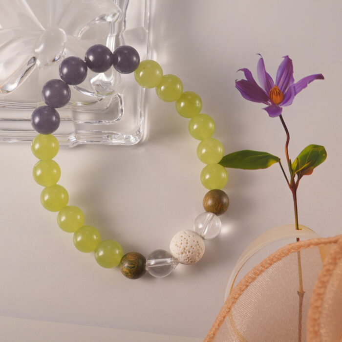 Bracelet in natural light with cool neutral tones.