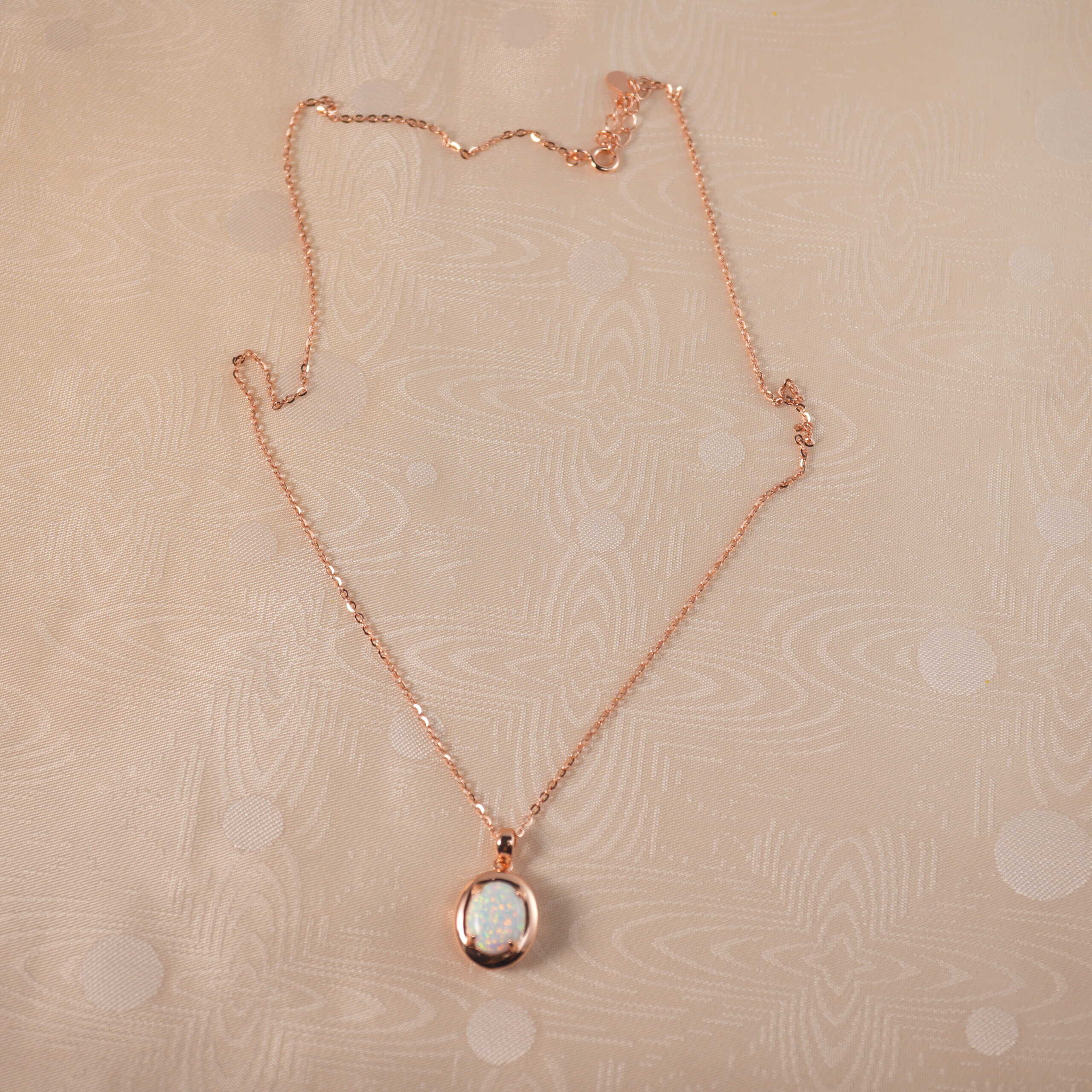 opal-pendant-main Opal pendant on white background